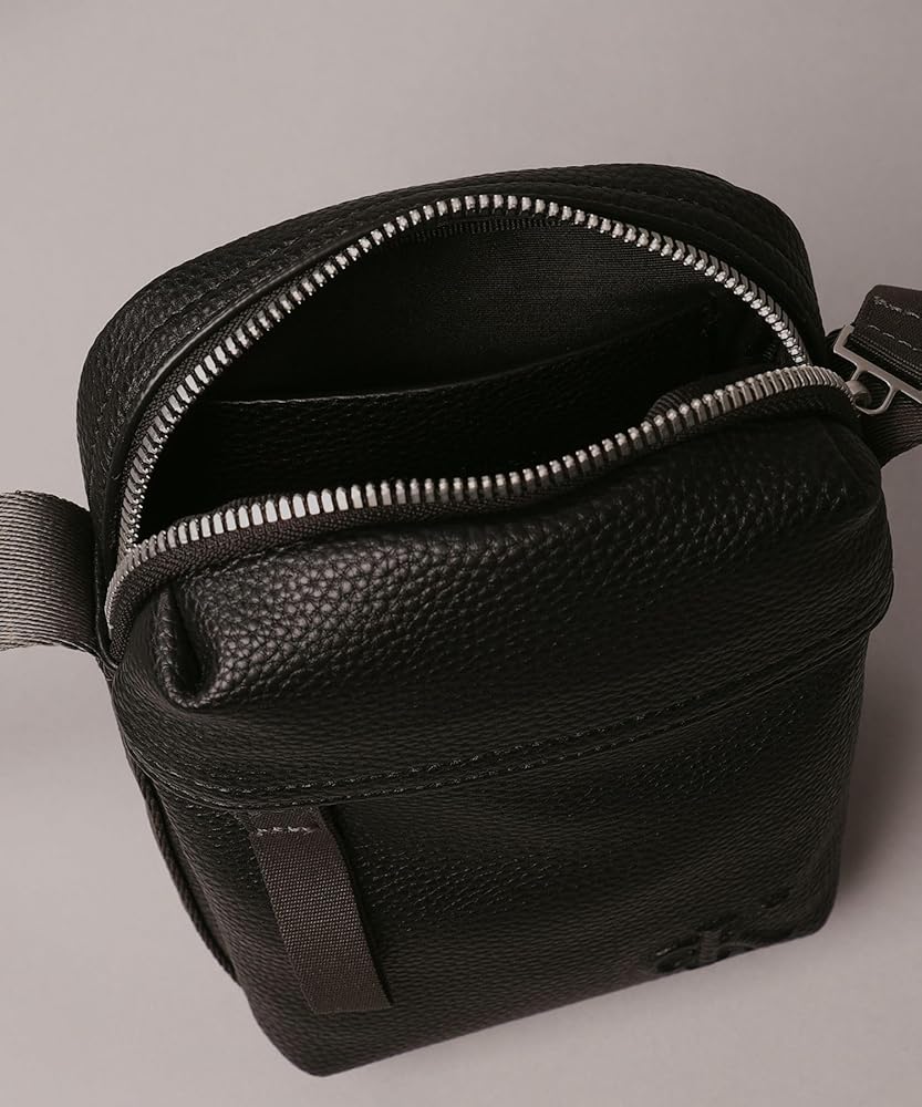 Amazon | (カルバンクライン) CALVIN KLEIN カーゴレポーター Amazon | (カルバンクライン) CALVIN KLEIN カーゴレポーター